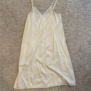Vintage Elegant Cream Lace Trim Slip Dress